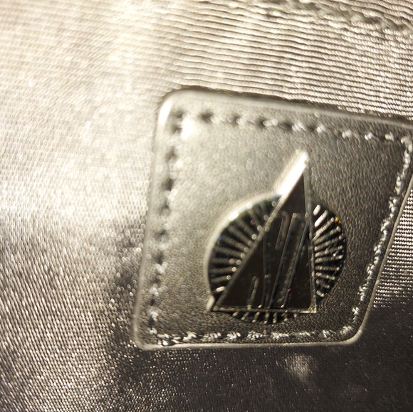 Shane Dawson Pig backpack - Picture 3 of 3